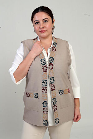 Kadın  Çiçek Motifli Cepli Büyük Beden Kısa Triko Yelek