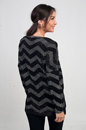 Kadın V Yaka Zikzak Desenli Geniş Beden Aralıklı Simli Bluz