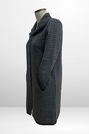 Kadın Önü Düğmeli Kazayağı Desenli Cepli Büyük Beden Triko Kaban