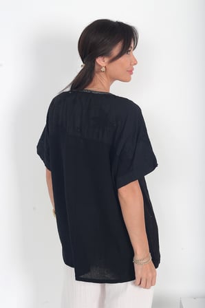Kadın İtalyan Keten Zınmbalı V Yaka Tek Cepli Omuzlar Nakış İşlemeli Oversize Cotton Bluz