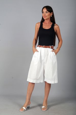 Kadın Beli Lastikli Cepli Diz Altı Bermuda İtaly Cotton Şort