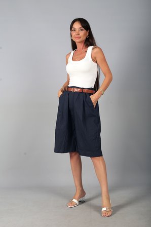 Kadın Beli Lastikli Cepli Diz Altı Bermuda İtaly Cotton Şort