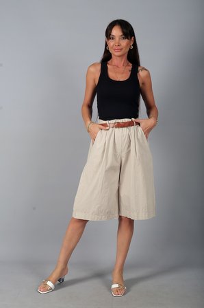 Kadın Beli Lastikli Cepli Diz Altı Bermuda İtaly Cotton Şort