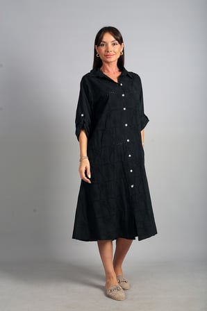 Kadın İtalyan Cotton Cepli Kabartma Çiçek Nakış İşlemeli Oversize Uzun Elbise