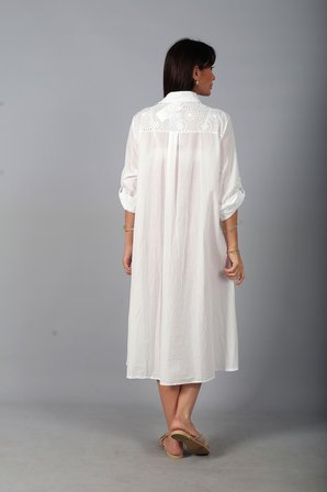 Kadın İtalyan Cotton Cepli Kabartma Çiçek Nakış İşlemeli Oversize Uzun Elbise