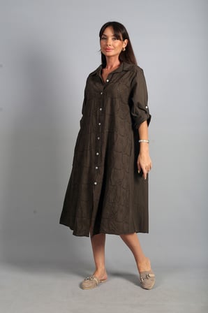 Kadın İtalyan Cotton Cepli Kabartma Çiçek Nakış İşlemeli Oversize Uzun Elbise