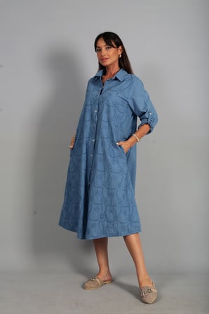 Kadın İtalyan Cotton Cepli Kabartma Çiçek Nakış İşlemeli Oversize Uzun Elbise