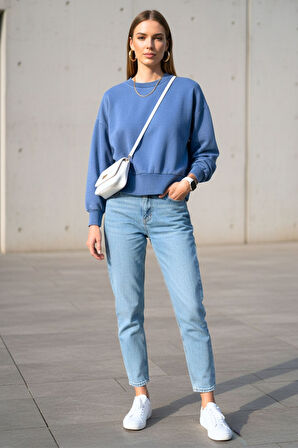 Kadın Mavi Bisiklet Yaka Pamuklu Uzun Kollu Rahat Kesim Sweatshirt - Kadın Sweatshirt