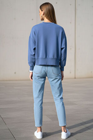 Kadın Mavi Bisiklet Yaka Pamuklu Uzun Kollu Rahat Kesim Sweatshirt - Kadın Sweatshirt