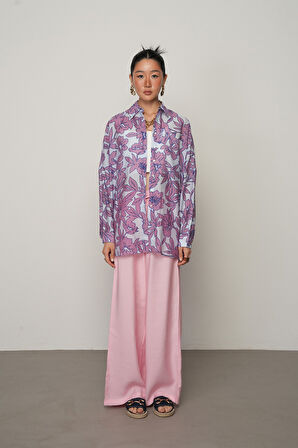 KADIN MAVİ RENK ÇİÇEK DESENLİ OVERSİZE KESİM GÖMLEK