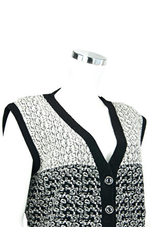 Oppland Kadın Krem Kışlık Motifli Düğmeli Çift Cepli Normal Kesim Likralı Yünlü Kumaş Anne Yelek