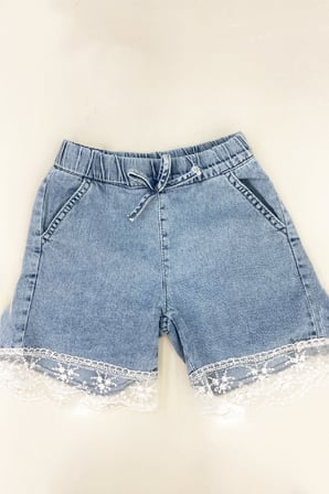 Kız Çocuk Tül Dantelli Ve Beli Lastikli Jean Şort 2-12 Yaş 12674SK