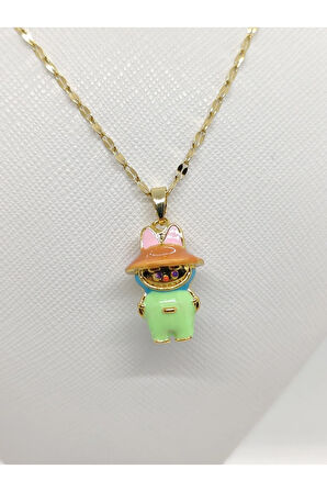 Yeşil Şapkalı Labubu Figürlü Çelik Kolye Gold