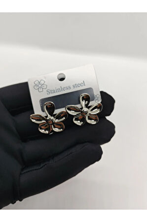 Çelik Küçük Çiçekli Küpe Silver