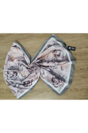 Madame Polo Büyük Çiçek Desenli Şal Gri