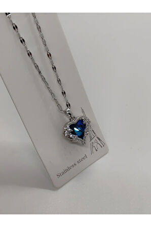 Kalp Figürlü Taşlı Gümüş Renk Çelik Kolye