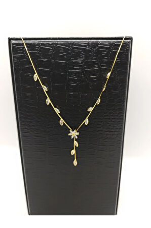 Yaprak Figürlü Gold Renk Uzun Kolye