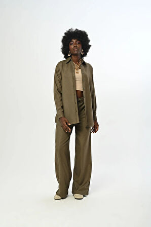 KADIN DÜZ RENK SİMLİ OVERSİZE KESİM GÖMLEK