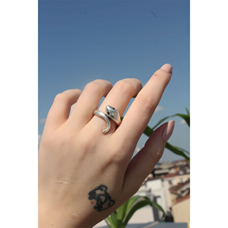 Metal Yılan Figürlü Ayarlamalı Antik Yüzük