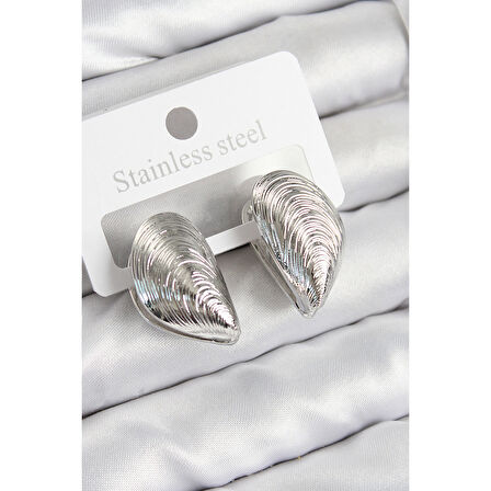 Pirinç İstiridye Model Gümüş Renk Kadın Küpe