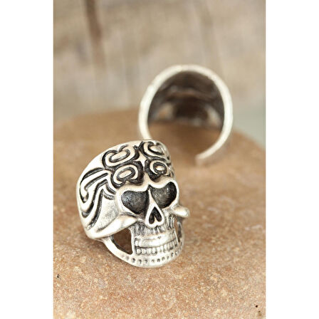 Eskitme Gümüş Renk Kuru Kafalı Erkek Ayarlamalı Yüzük