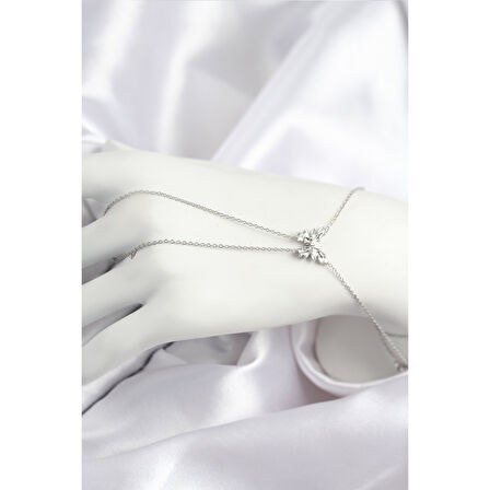 Pirinç Zirkon Taşlı Kelebek Model Gümüş Renk Şahmeran