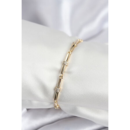 Pirinç VIP Seri Gold Renk Parçalı Model Zirkon Taşlı Kadın Bileklik