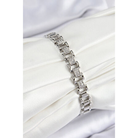 Pirinç Zirkon Taşlı Parçalı Model Gümüş Renk Kadın Bileklik