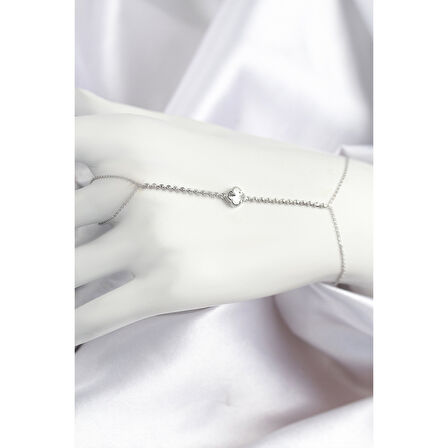 Pirinç Zirkon Taşlı Yonca Model Gümüş Renk Şahmeran