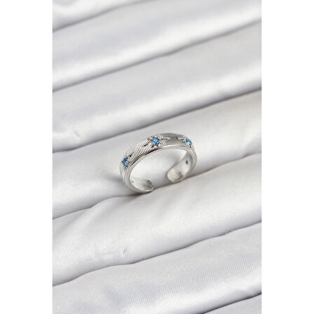 Pirinç Gümüş Renk Mavi Zirkon Taşlı Kutup Yıldızı Model Kadın Yüzük