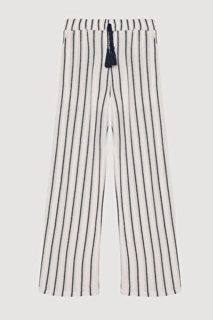 Bağcık ve Püskül Detaylı Çizgili Pantolon Ekru