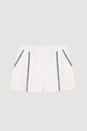 Dikiş Çizgili Keten Mini Şort Beyaz