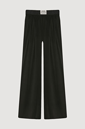 Beli Etiket Aksesuarlı Bol Paça Pantolon Siyah