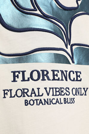 Kabartma Baskılı Yazılı Kısa Kol Tişört Ekru