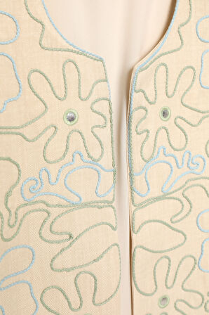 Taş Detaylı Nakışlı Yelek Naturel