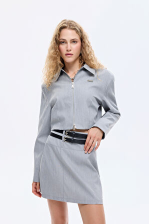 Çift Kemerli Metal Etiket Detaylı Mini Etek Gri