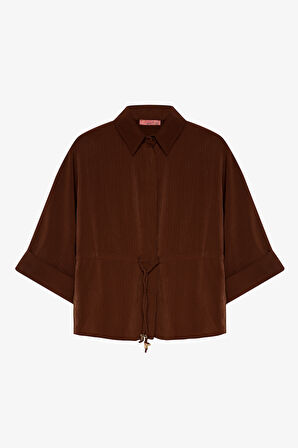 Beli Bağcıklı Manşet Kol Gömlek Kahverengi