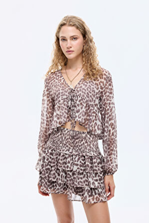 Leopar Desenli Bağcıklı Fırfırlı Tül Bluz Bej