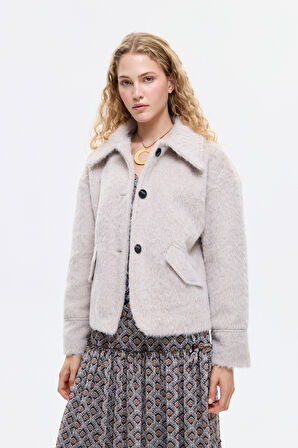 Gömlek Yaka Düğmeli Tüylü Ceket Bej