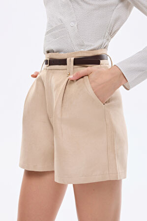 Süet Görünümlü Kemer Aksesuarlı Mini Şort Bej
