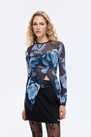 Sulu Boya Çiçek Desenli Asimetrik Tül Bluz Lacivert