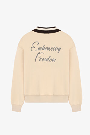 Yazı Nakışlı Şeritli Polo Yaka Oversize Sweatshirt Bej