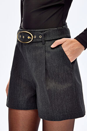 Tokalı Kemerli Pileli Mini Şort Antrasit