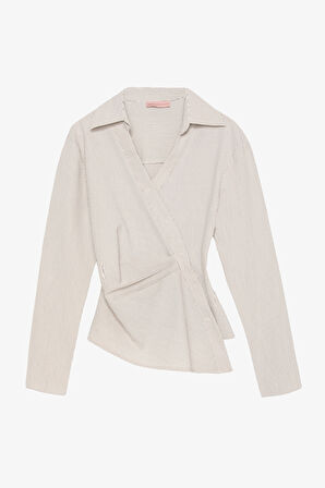 Asimetrik Düğmeli Drapeli Gömlek Ekru