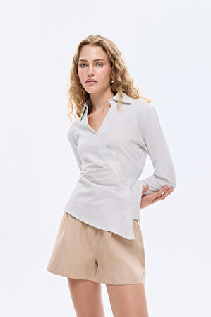 Asimetrik Düğmeli Drapeli Gömlek Ekru