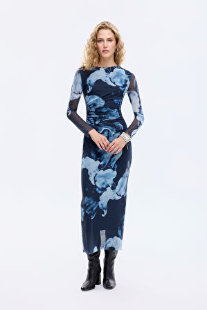 Sulu Boya Çiçek Desenli Drapeli Tül Elbise Lacivert