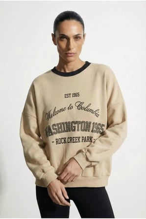 Quzu Nakış Detaylı Kadın Sweatshirt