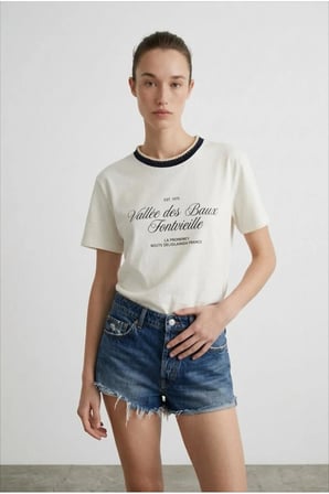 Quzu Baskı Detaylı Kadın T-shirt