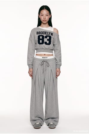 Atlet Detaylı Asimetrik Sweatshirt Grimelanj