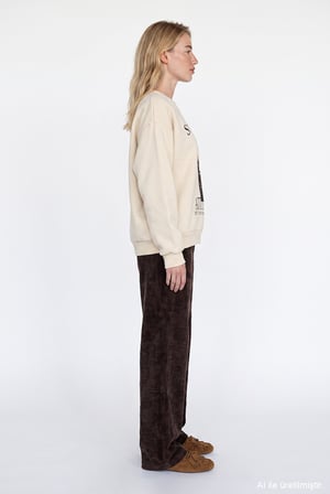 Leopar ve Yazı Baskılı Oversize Sweatshirt Bej